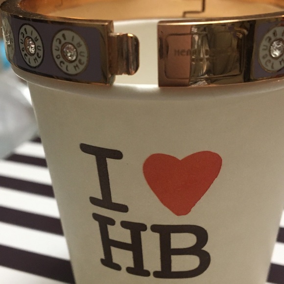Henri Bendel Rare Rivet Enameled Swarovski Bangle - Picture 8 of 11